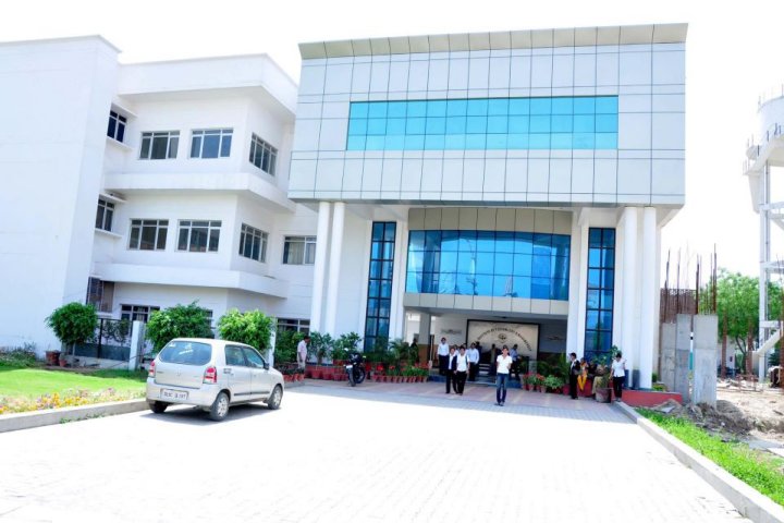 https://cache.careers360.mobi/media/colleges/social-media/media-gallery/6546/2020/7/27/College View of GVM Institute of Technology and Management Sonipat_Campus-View.jpg